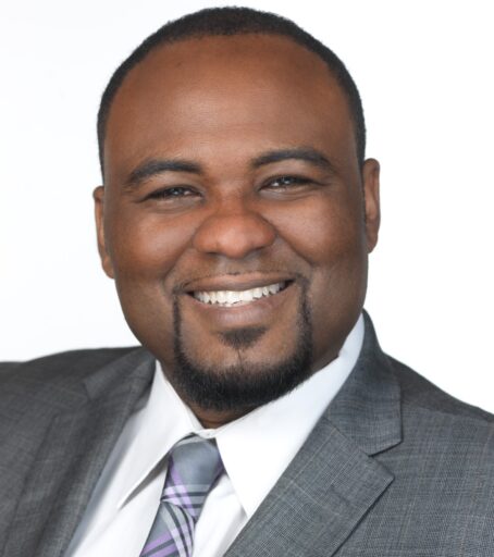 Headshot of Wil Lewis, DEI leader at Experian